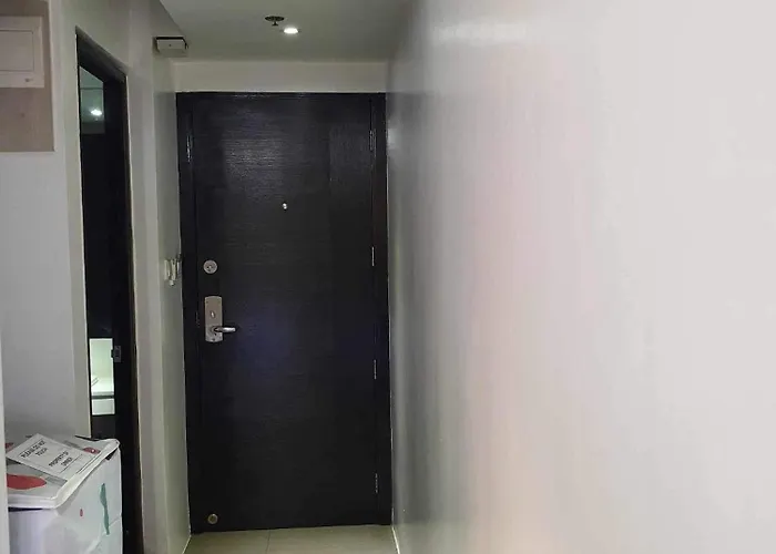 A With A View, 1 Bdrm With Balcony And Netflix Access