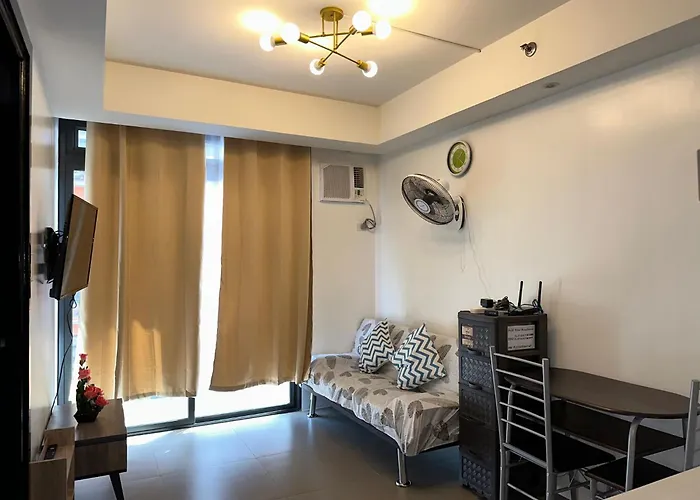 Apartment A With A View, 1 Bdrm With Balcony And Netflix Access *